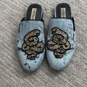 Steve Madden light blue velvety snake rhinestone Mules size 9 Hydes